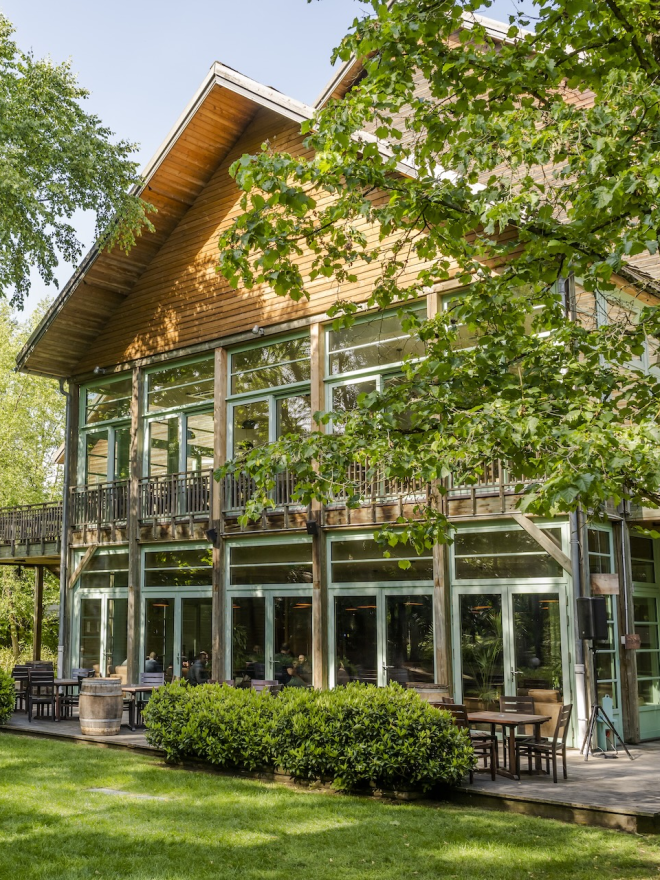 Les Trois Hiboux Hôtel et Centre de Séminaire du Parc Astérix
