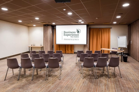 Salle Lutèce du Parc Astérix, une salle pour les séminaires et les réunions
