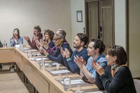 Photo d'une réunion lors d'un séminaire d'entreprise