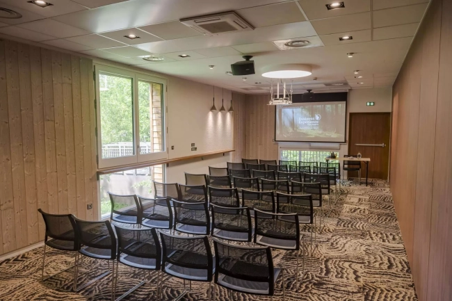 Salle Chataîgnier du Parc Astérix, une salle pour les séminaires et les réunions