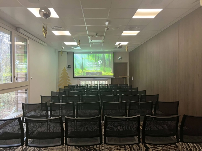 Photo montrant la salle Tilleul du Parc Astérix pour les séminaires et les réunions